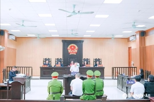 Lật mặt gã phụ hồ giả danh công an qua một trận ốm