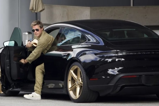 Ngắm dàn 'xế khủng' nằm trong gara của ngôi sao Brad Pitt