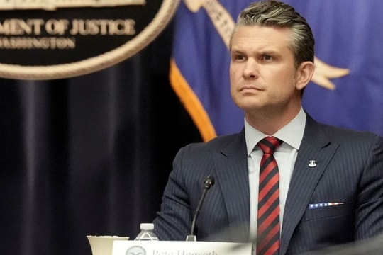 Lầu Năm Góc ngừng giao hàng chục hệ thống Patriot và Stinger cho Ukraine