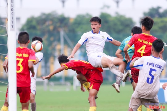 Chơi tất tay, U15 Sông Lam Nghệ An hòa U15 Đông Á Thanh Hóa và rộng cửa giành vé vào chung kết