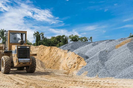 Giá cát, đá, xi măng, vật liệu xây dựng tăng cao bất thường, cơn khủng hoảng vật liệu có thể tái diễn