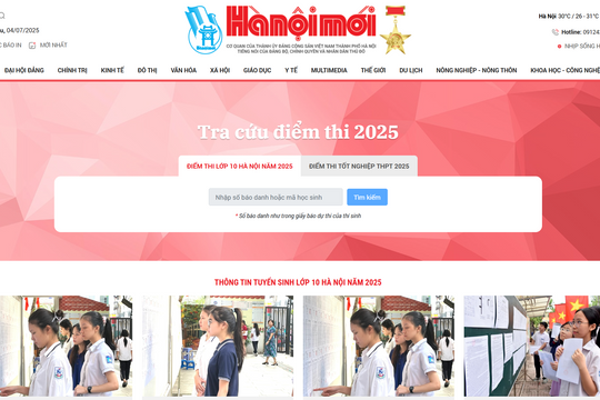 Phụ huynh và học sinh Hà Nội "nín thở" chờ điểm thi lớp 10 năm 2025