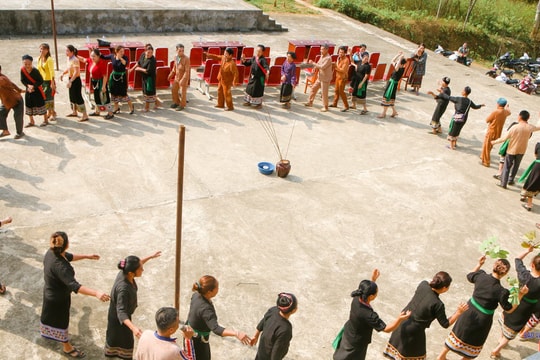 Chữ Thái ở Nghệ An, lễ đón tiếng sấm của người Ơ Đu và nghệ thuật trống tế Yên Thành được công nhận di sản văn hóa phi vật thể quốc gia