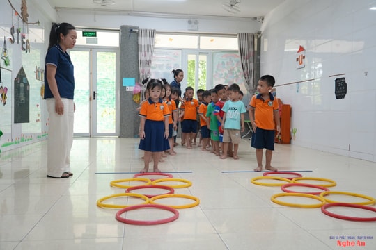 Miễn học phí: Giảm gánh nặng cho phụ huynh, tăng cơ hội cho các nhà trường