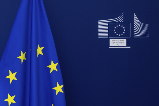 EU có thể phân bổ 100 tỷ euro cho Ukraine