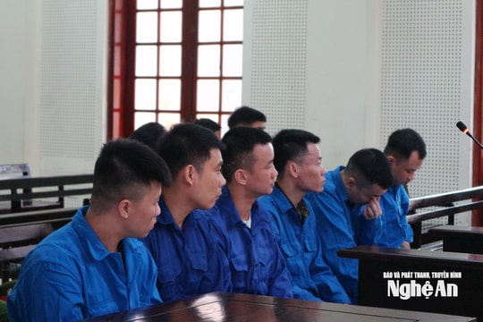 Từng nhiều lần vào tù ra tội, 6 thanh niên tụ tập trong nhà nghỉ buôn ma túy