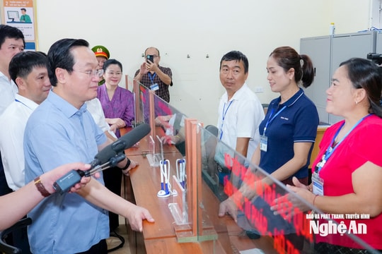 Bí thư Tỉnh ủy Nguyễn Đức Trung kiểm tra vận hành mô hình chính quyền địa phương 2 cấp tại xã Lượng Minh