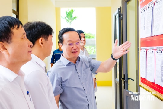 Bí thư Tỉnh ủy Nguyễn Đức Trung kiểm tra triển khai mô hình chính quyền địa phương 2 cấp tại xã Chiêu Lưu