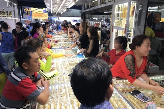 Giá vàng chiều nay 11/7: Giá vàng trong nước và thế giới tăng mạnh hàng loạt