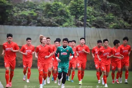 U23 Việt Nam chốt danh sách dự giải Đông Nam Á; Messi vượt kỷ lục của 'Vua bóng đá' Pele