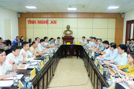 Chủ tịch UBND tỉnh Nghệ An Lê Hồng Vinh tiếp công dân phiên định kỳ tháng 7/2025