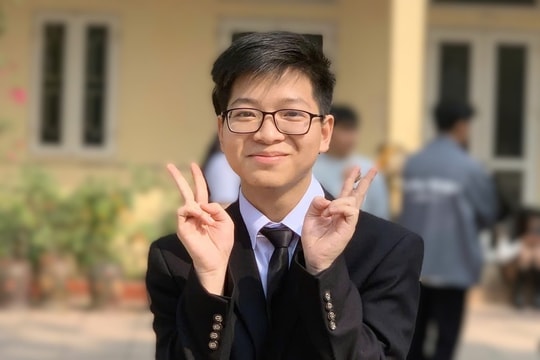 Lộ diện nam sinh trường làng đạt thủ khoa khối A00 Toàn quốc với điểm tuyệt đối 30/30