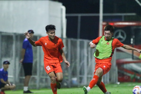 U23 Đông Nam Á 2025: Đội tuyển Việt Nam sẵn sàng cho trận đấu gặp đội tuyển Lào; HLV Kim Sang-sik gọi gấp cầu thủ trẻ hay nhất V.League