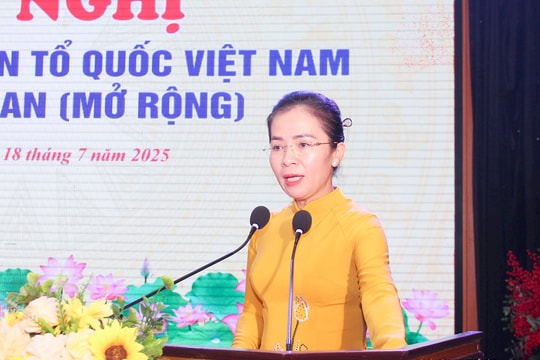 Phó Bí thư Tỉnh uỷ Nghệ An Võ Thị Minh Sinh chỉ đạo tiếp tục sắp xếp, tinh gọn các tổ chức quần chúng có nhiệm vụ tương đồng