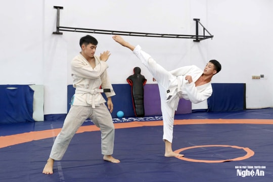 Võ sĩ trẻ Phan Tuấn Anh và hành trình chinh phục loạt Huy chương Vàng Jujitsu cấp Quốc gia