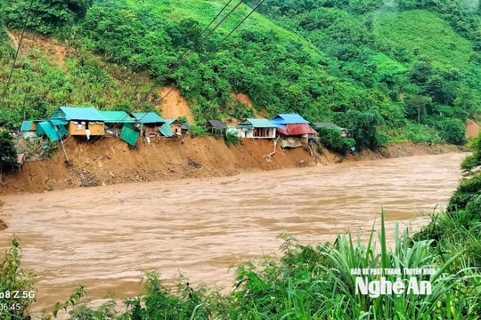 Nghệ An chỉ đạo đảm bảo an toàn hạ du khi lũ trên thượng nguồn các sông ở Nghệ An đang lên cao