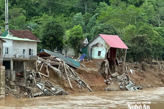 Cảnh báo lũ quét, sạt lở, sụt lún đất do mưa lũ ở nhiều địa phương tại Nghệ An