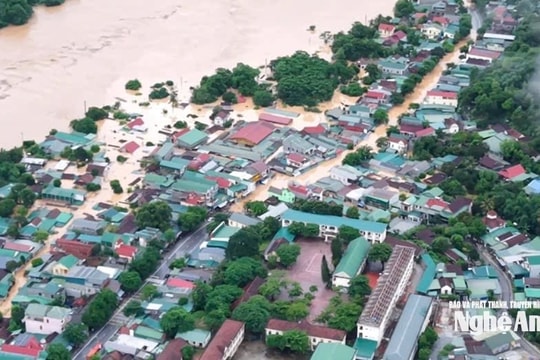 Cập nhật thiệt hại do mưa lũ ở Nghệ An: 3 người chết, 1 người mất tích, hàng nghìn nhà dân chìm trong nước