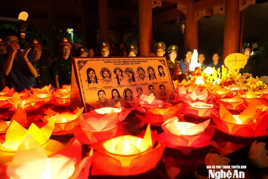 Thắp nến tri ân các anh hùng liệt sĩ tại Truông Bồn