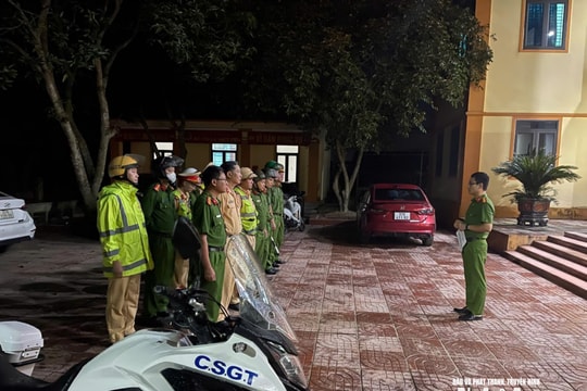 Phối hợp tuần tra đêm, Công an xã Thuần Trung xử lý hàng loạt vi phạm giao thông