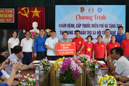 Khám, tư vấn sức khoẻ, cấp thuốc miễn phí và tặng quà cho 204 đối tượng được bảo trợ xã hội