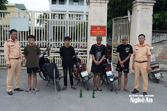 Truy bắt nhanh nhóm thanh niên mang hung khí, tháo biển số xe gây rối xuyên đêm