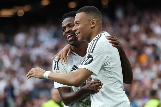 Nguyễn Phi Hoàng, 'máy chạy' hay nhất, nhì U23 Việt Nam; Thần đồng cờ vua Ấn Độ đánh bại ChatGPT mà không cần nhìn bàn cờ