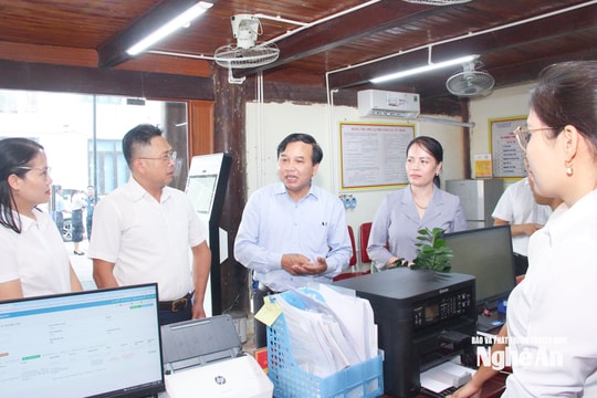 Phó Chủ tịch HĐND tỉnh Nguyễn Như Khôi tiếp xúc cử tri xã Mường Ham