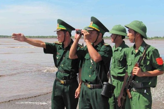 Chế độ, chính sách đối với lực lượng quản lý, bảo vệ công trình quốc phòng và khu quân sự