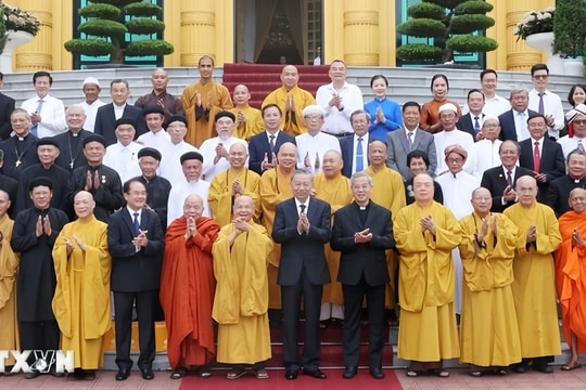 Việt Nam có 16 tôn giáo, gần 28 triệu tín đồ