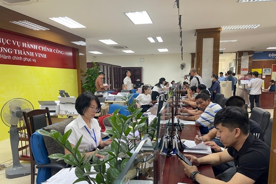 Bộ Chính trị, Ban Bí thư yêu cầu nghiên cứu có chế độ mới với cán bộ bị tác động từ sáp nhập