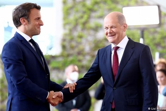 Đức ủng hộ nỗ lực của Pháp nhằm trang bị vũ khí tầm xa cho Ukraine