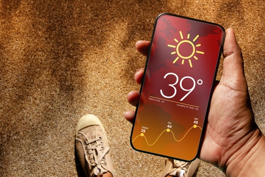 Làm thế nào để điện thoại an toàn trong những ngày nắng nóng?