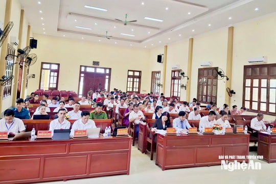 Phó Chủ tịch HĐND tỉnh Nghệ An Nguyễn Như Khôi dự Kỳ họp thứ hai, HĐND xã Con Cuông nhiệm kỳ 2021 - 2026