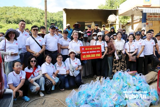 Hội đồng hương xứ Nghệ tại Hải Phòng hỗ trợ đồng bào vùng lũ Nghệ An