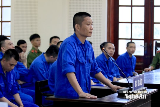 Ngày thứ 2 xét xử 37 bị cáo trong đường dây lừa đảo từ Campuchia: Làm rõ thủ đoạn giả danh cơ quan Nhà nước, 'dắt mũi' nạn nhân từ xa