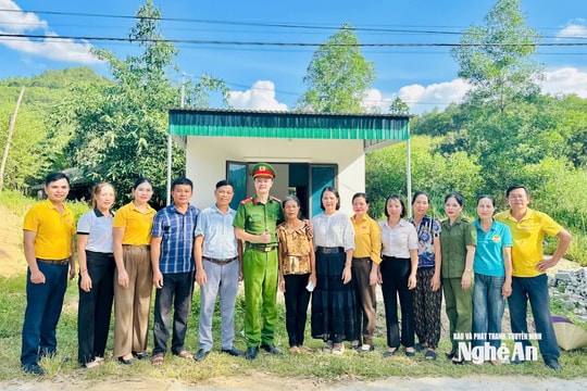 Phó trưởng Công an xã Nghĩa Đồng vận động xây 3 căn nhà kiên cố cho người nghèo