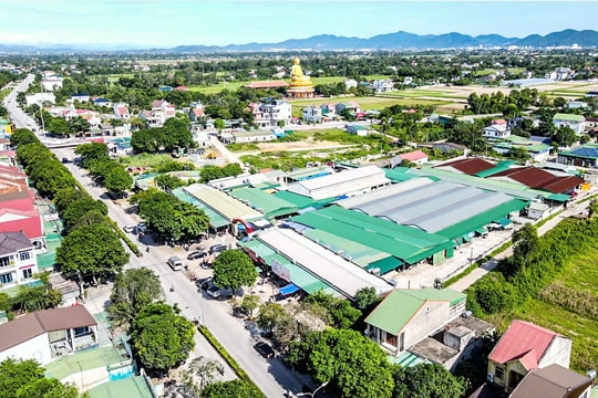 Đông Lộc phấn đấu về đích xã Nông thôn mới kiểu mẫu