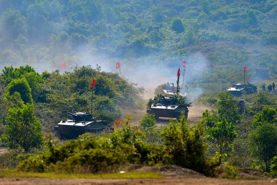 Lực lượng vũ trang Nghệ An bảo vệ vững chắc thành quả cách mạng