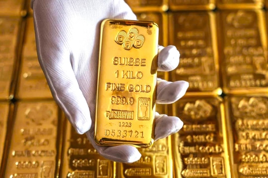 Sáng 16/8: Giá vàng thế giới giảm nhẹ sau báo cáo hoạt động sản xuất tại New York