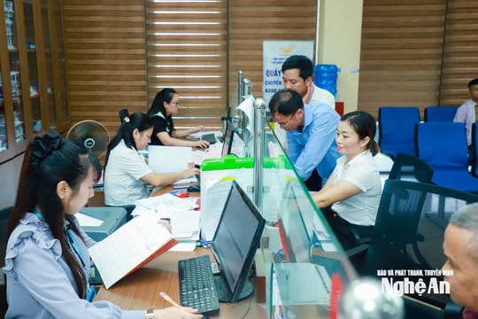 Nghệ An thống nhất chủ trương tiếp nhận viên chức, người hoạt động không chuyên trách vào làm công chức ở cấp xã còn thiếu