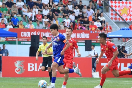 Thua tuyển Thái Lan, chủ nhà Việt Nam mất chức vô địch Giải bóng đá 7 người quốc tế; Chelsea trải qua tình cảnh chưa từng thấy sau 30 năm