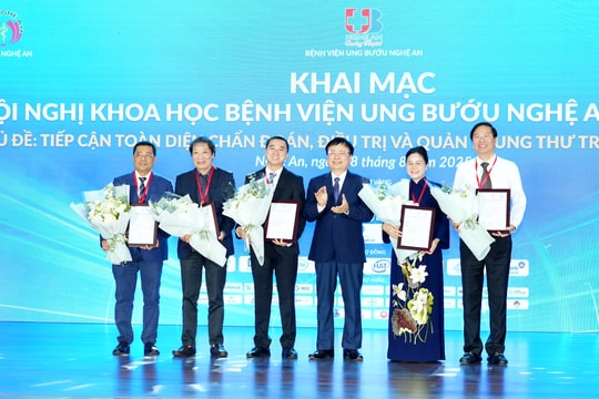 Bệnh viện Ung bướu Nghệ An tổ chức Hội nghị Khoa học về chẩn đoán, điều trị và quản lý ung thư trong kỷ nguyên số
