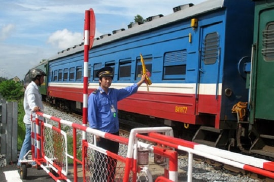 Chỉ đạo mới của Chính phủ về tăng cường bảo đảm trật tự, an toàn giao thông đường sắt trong tình hình mới