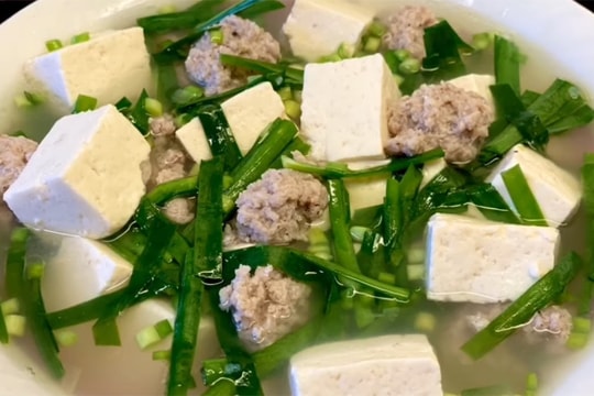 Mẹo nấu ăn: Cách nấu canh đậu phụ thập cẩm mềm thanh, thơm ngon cả nhà mê