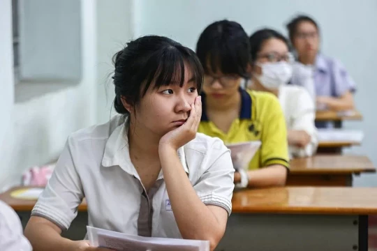 Lùi lịch công bố điểm chuẩn đại học 2025: Thí sinh cần chờ đến khi nào?