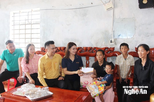 Quỹ Thiện Điền Gia Phát ‘chắp cánh ước mơ’ cho trẻ mồ côi