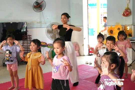 Nghệ An: Tạm dừng thuyên chuyển giáo viên trong các xã