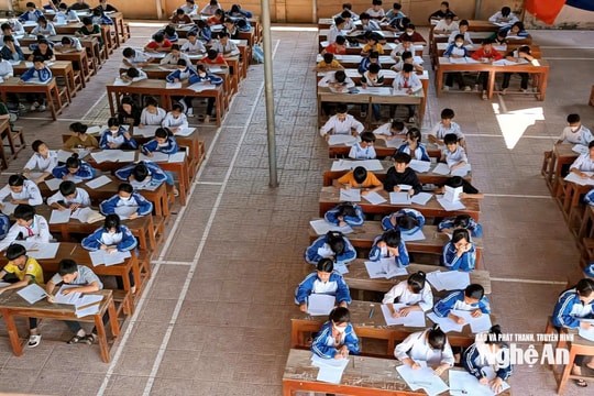 Những trường học ở Nghệ An phải dạy 2 ca vì lớp nhiều, phòng thiếu