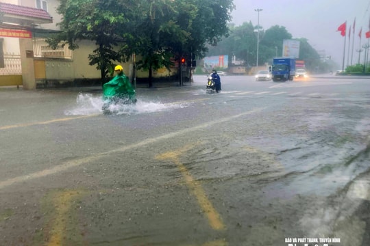 Nghệ An chủ động ứng phó với áp thấp nhiệt đới có khả năng mạnh lên thành bão